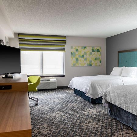 Hampton Inn Kansas City-Лийс Съмит Екстериор снимка