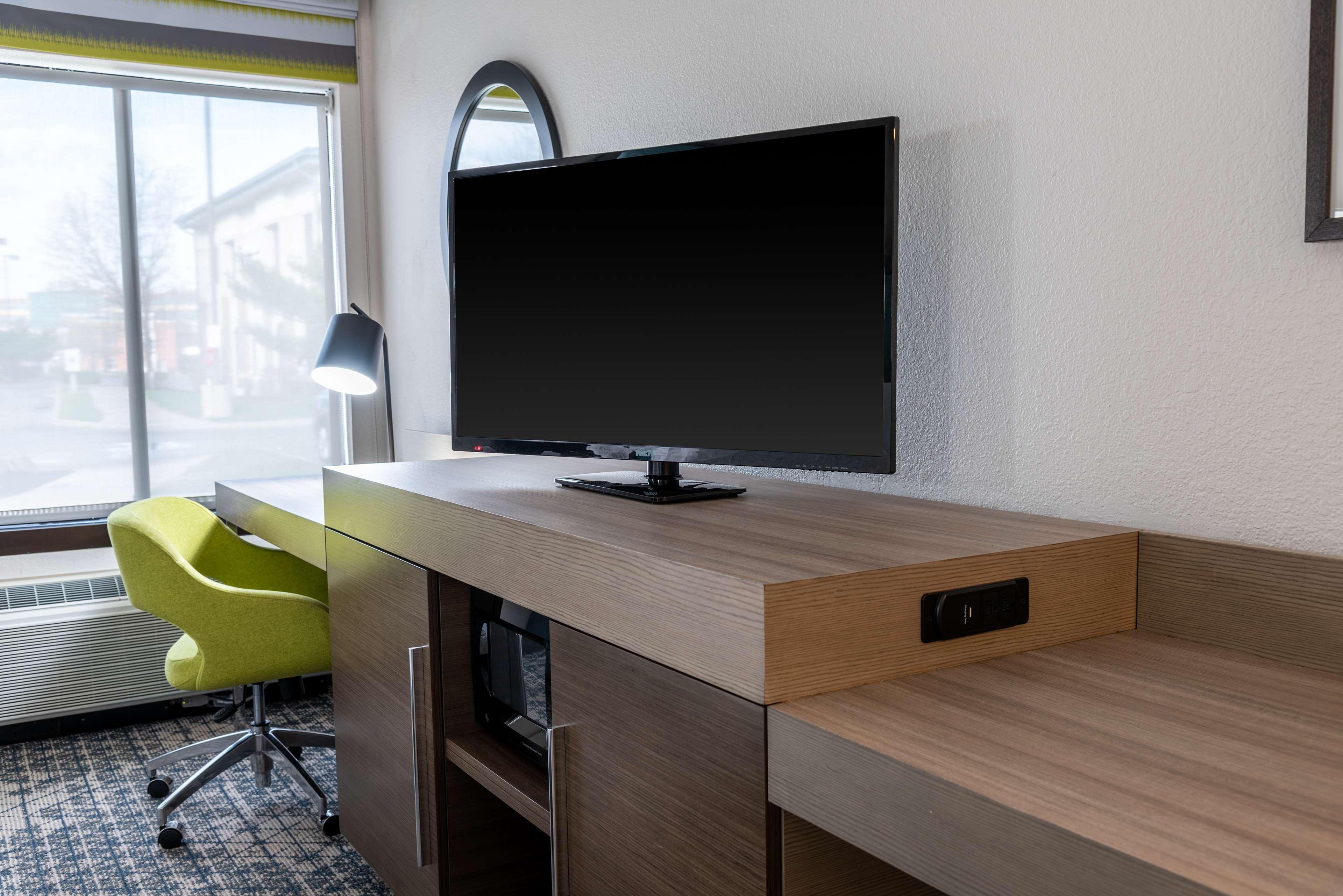 Hampton Inn Kansas City-Лийс Съмит Екстериор снимка