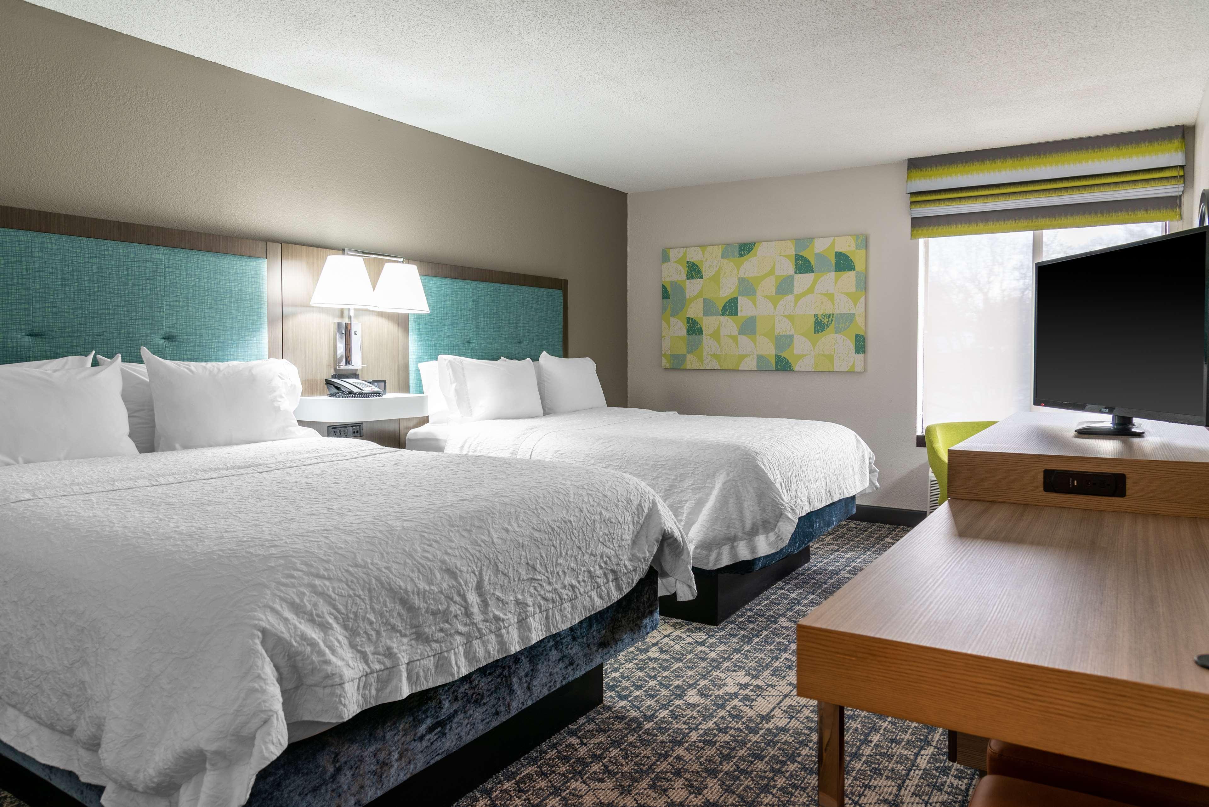Hampton Inn Kansas City-Лийс Съмит Екстериор снимка