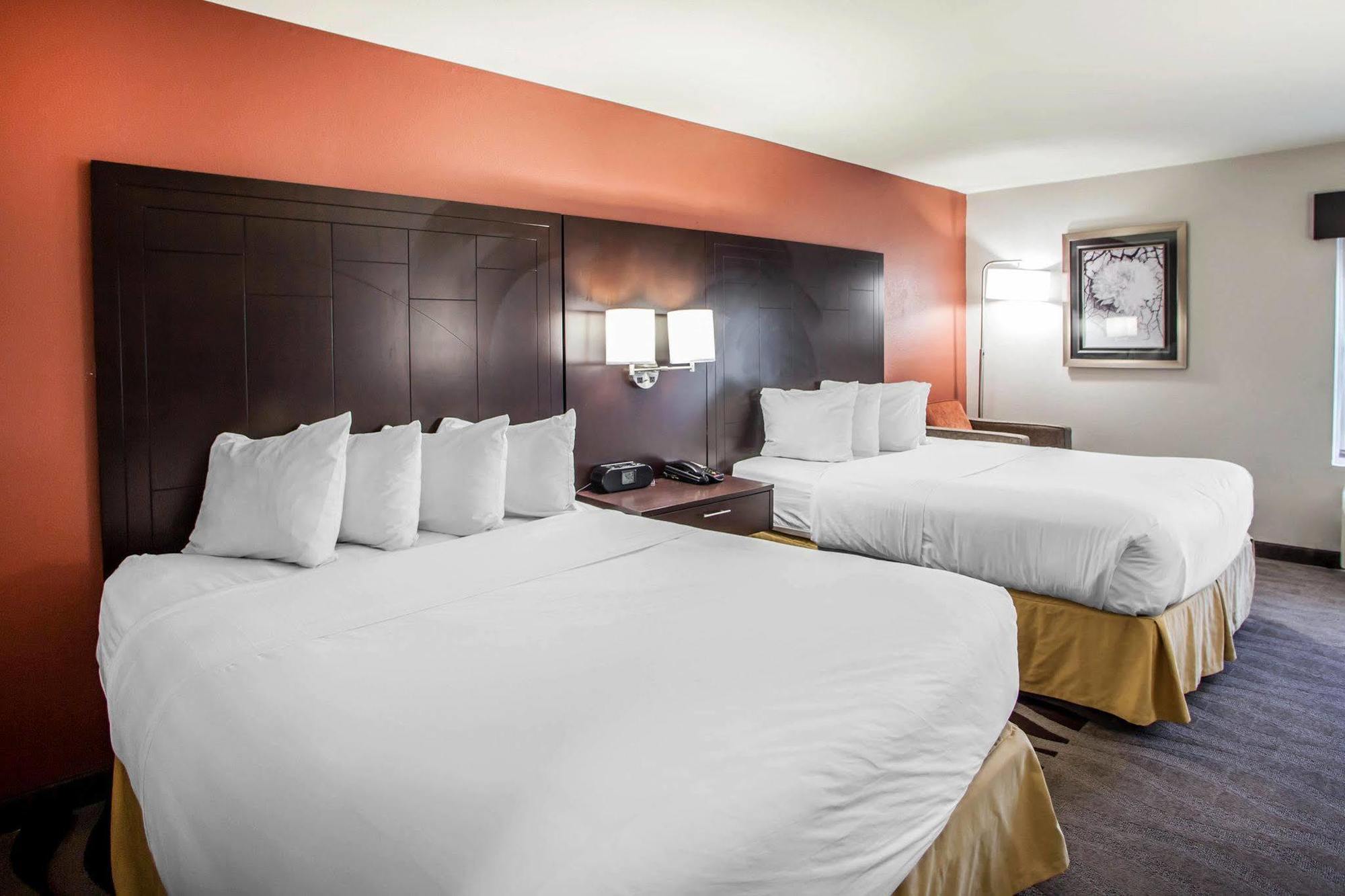 Hampton Inn Kansas City-Лийс Съмит Екстериор снимка